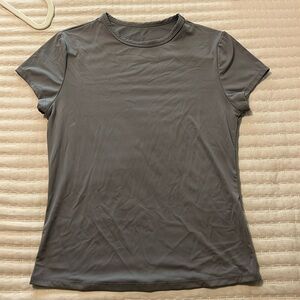 Aritzia Sunday best top D u p e